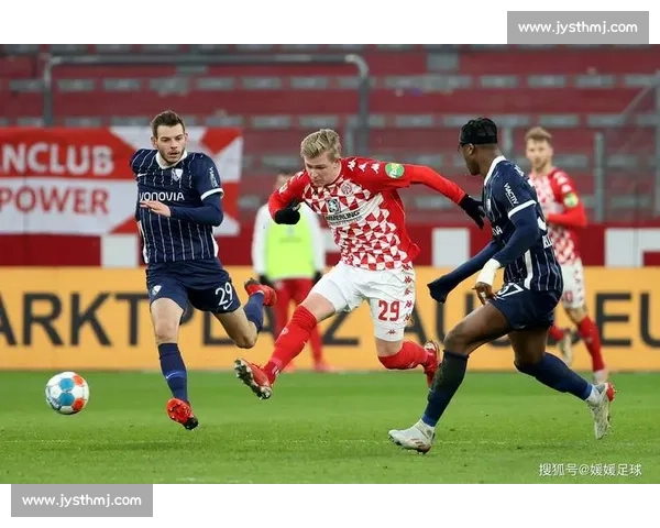 半场战报：布季米尔双响逆转，奥萨苏纳 2-1 塞尔塔